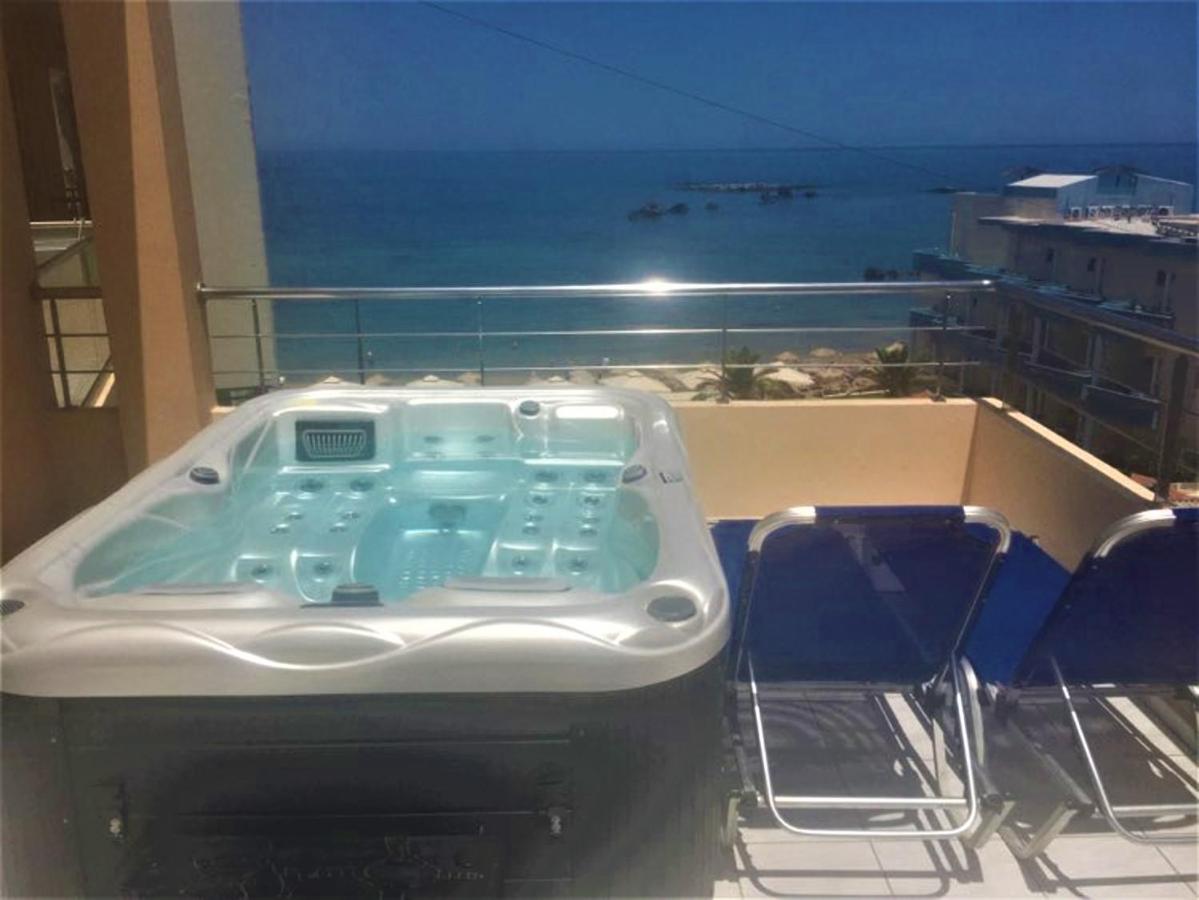 חאניה Hotel Christina מראה חיצוני תמונה
